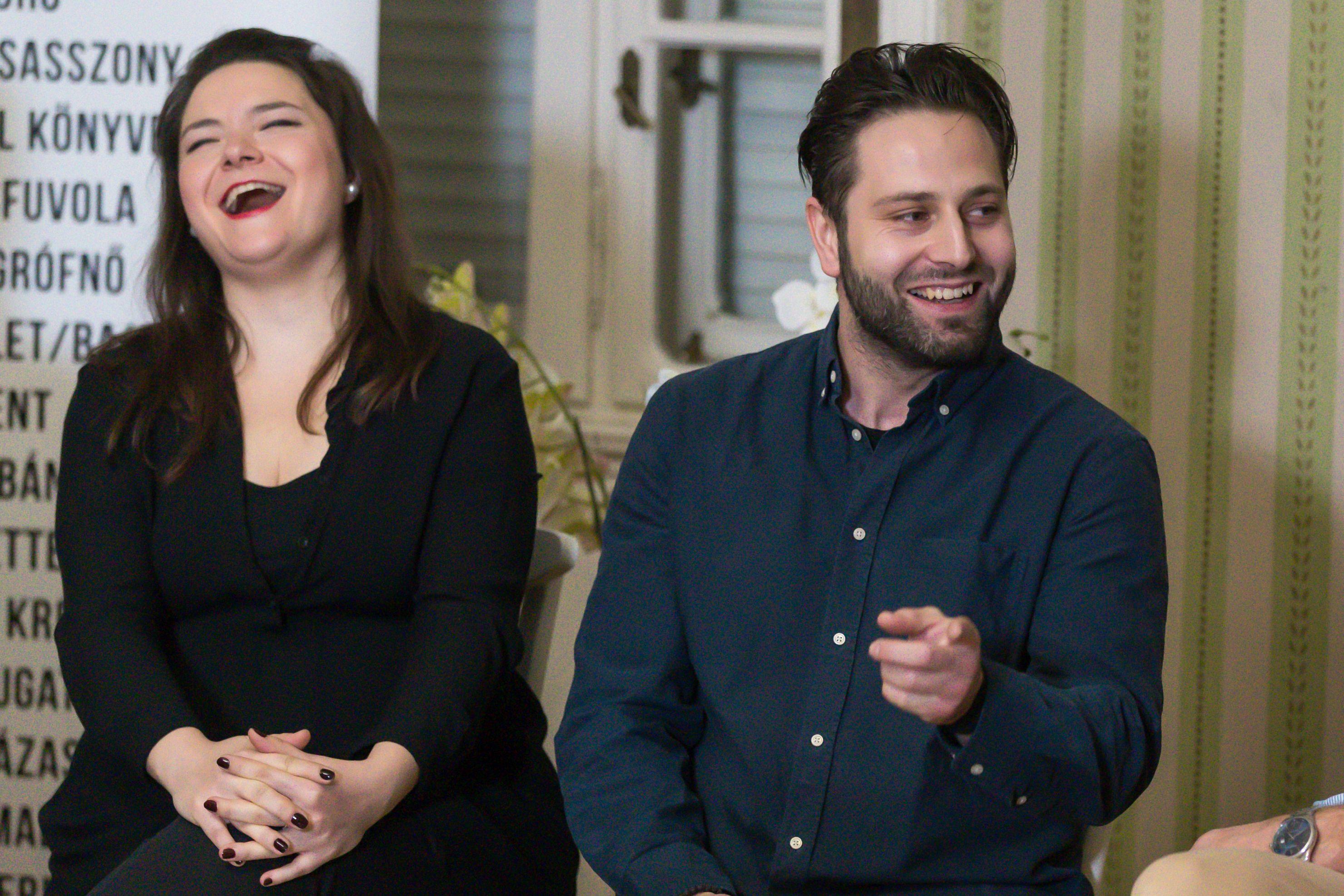 Közönségtalálkozó: Pinkerton sorhajóhadnagy és Cso-cso-szán szerelmének kegyetlen történetéről meséltek a Reök-palotában hír képe Közönségtalálkozó: Pinkerton sorhajóhadnagy és Cso-cso-szán szerelmének kegyetlen történetéről meséltek a Reök-palotában hír képe