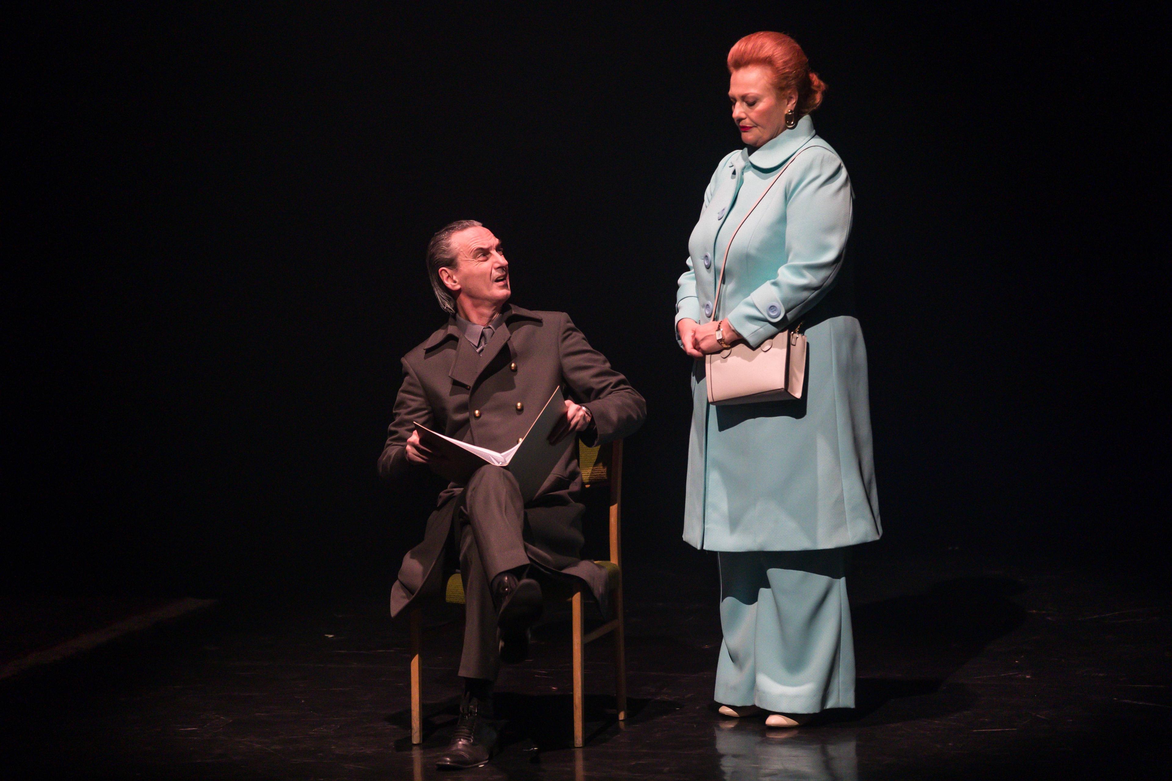 Az ajtó 2 Az ajtó 2