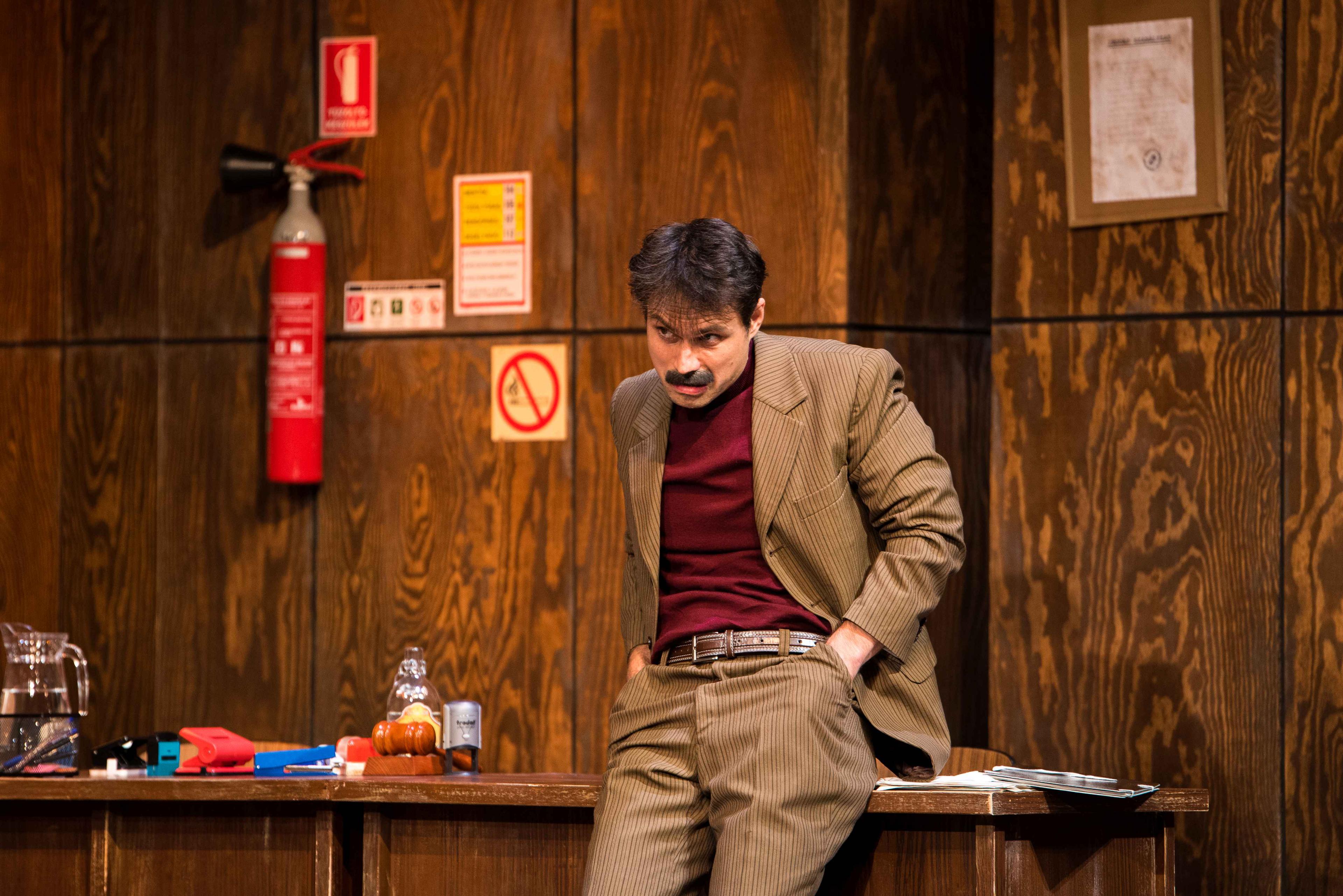 Az eltört korsó 2 Az eltört korsó 2