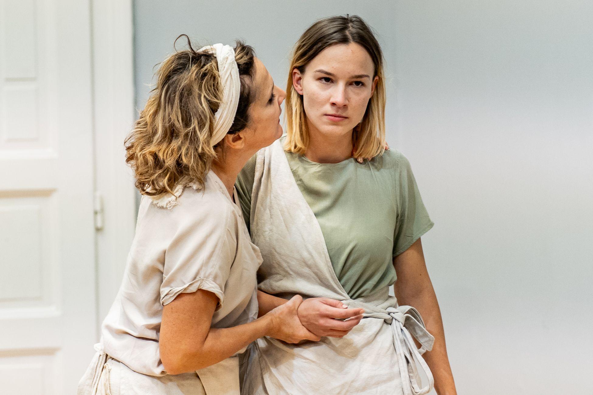 Kenyértörés 3 Kenyértörés 3