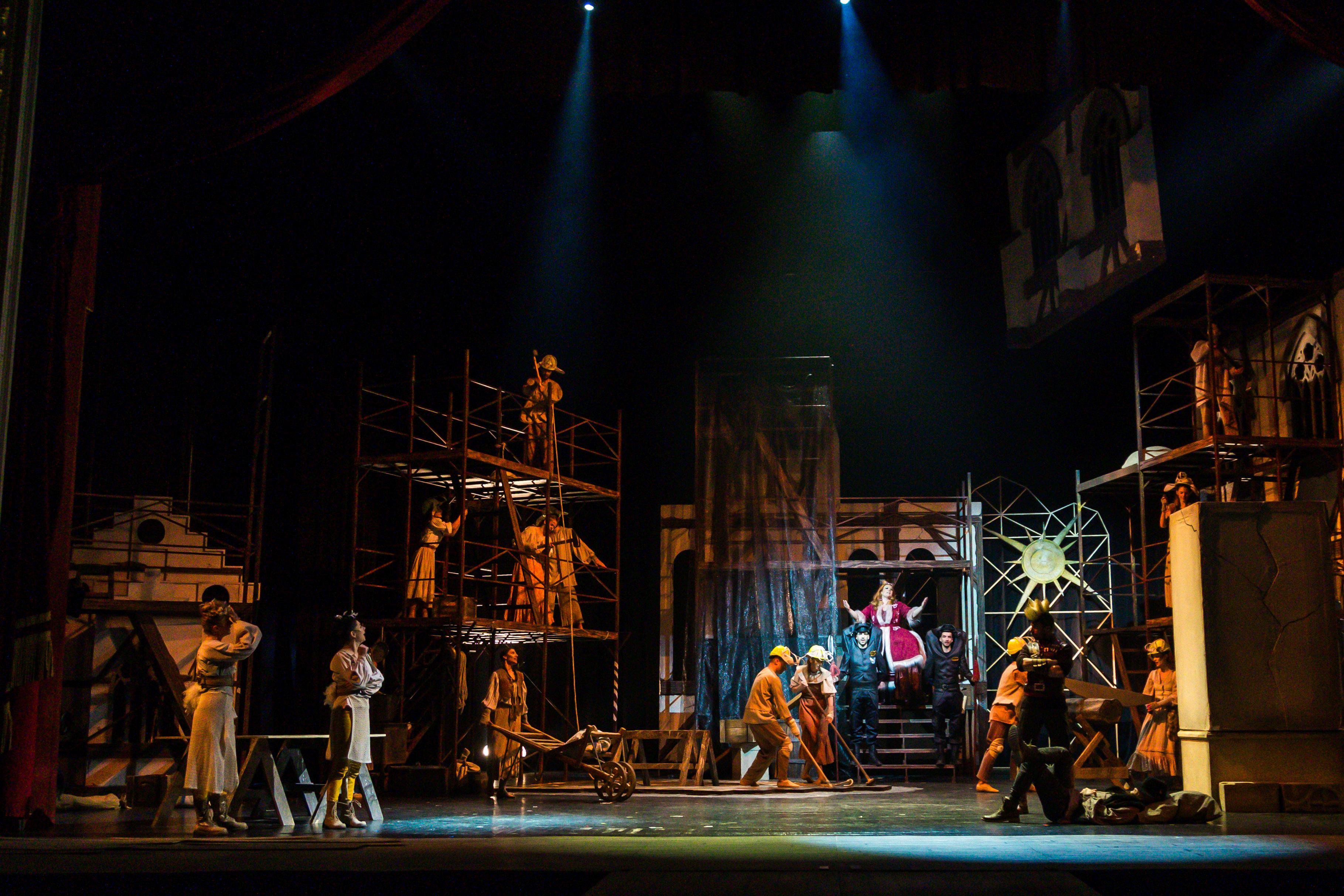 Matyi elszabadul, avagy sok lúd disznót győz 4 Matyi elszabadul, avagy sok lúd disznót győz 4