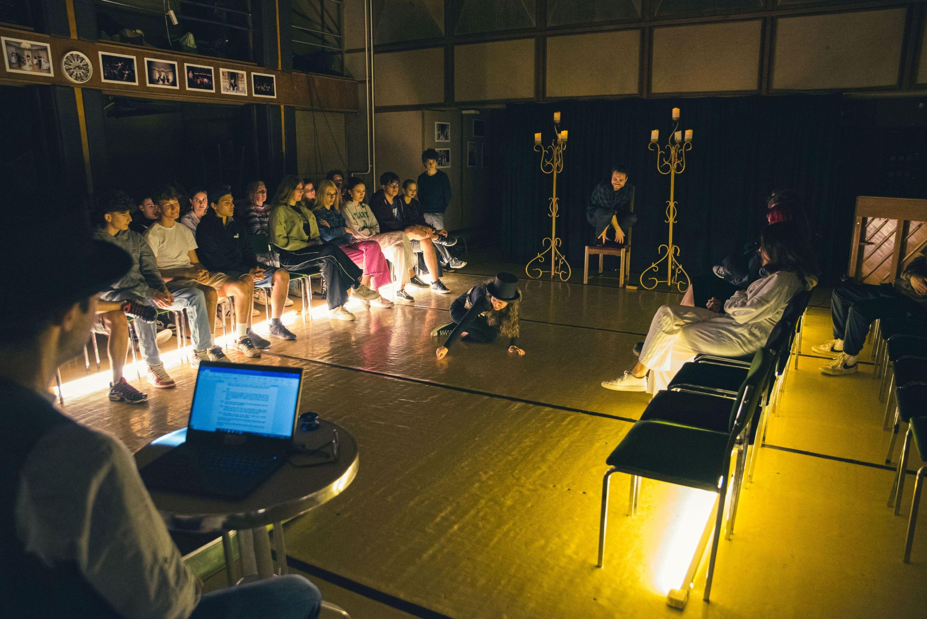 Minden ember halandó 2 Minden ember halandó 2