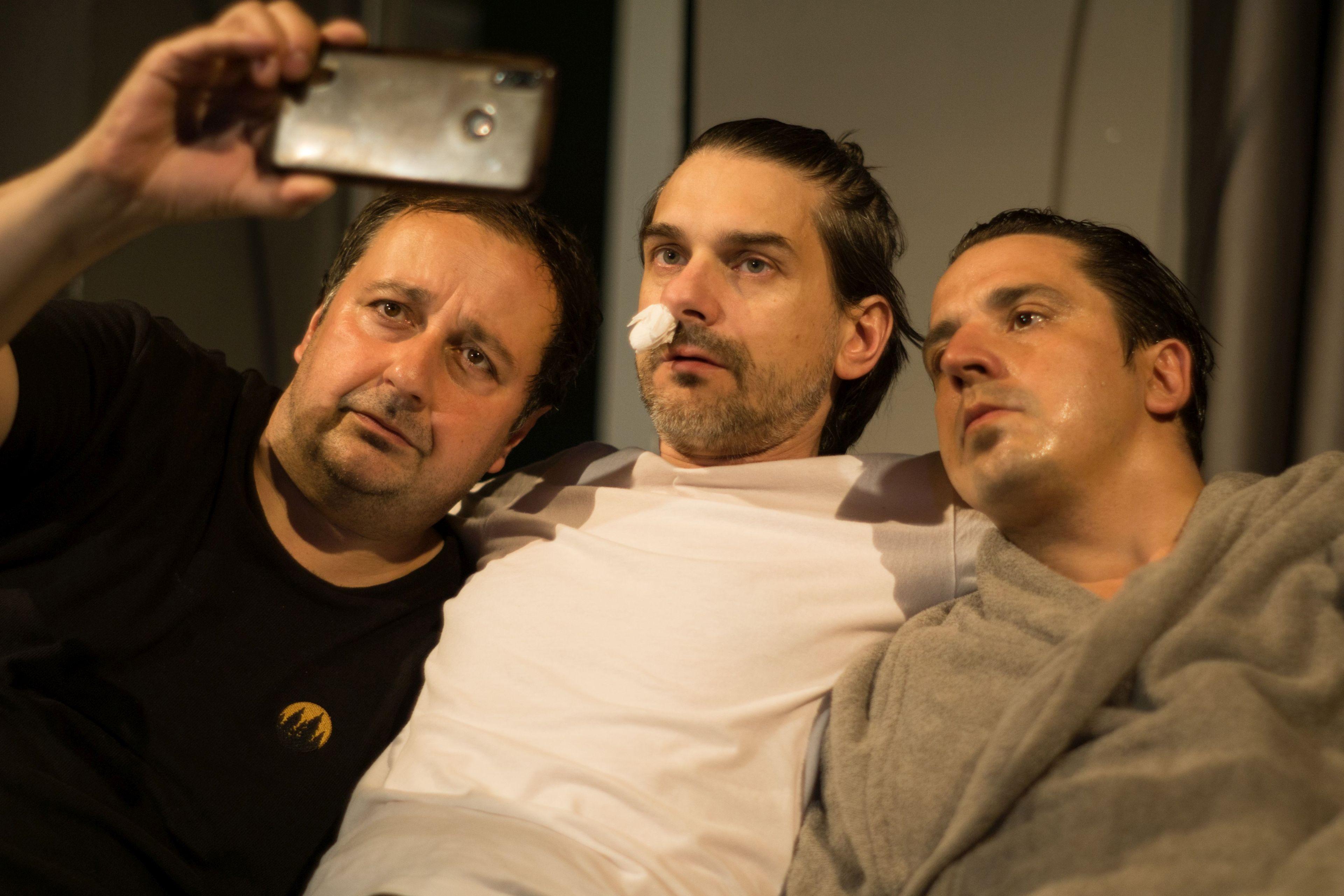 Pánik, avagy férfiak az idegösszeomlás szélén 1 Pánik, avagy férfiak az idegösszeomlás szélén 1